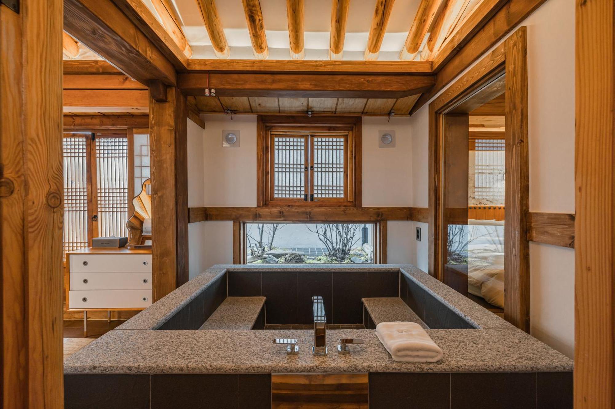 Subtle Grace Villa Seoul Exterior photo